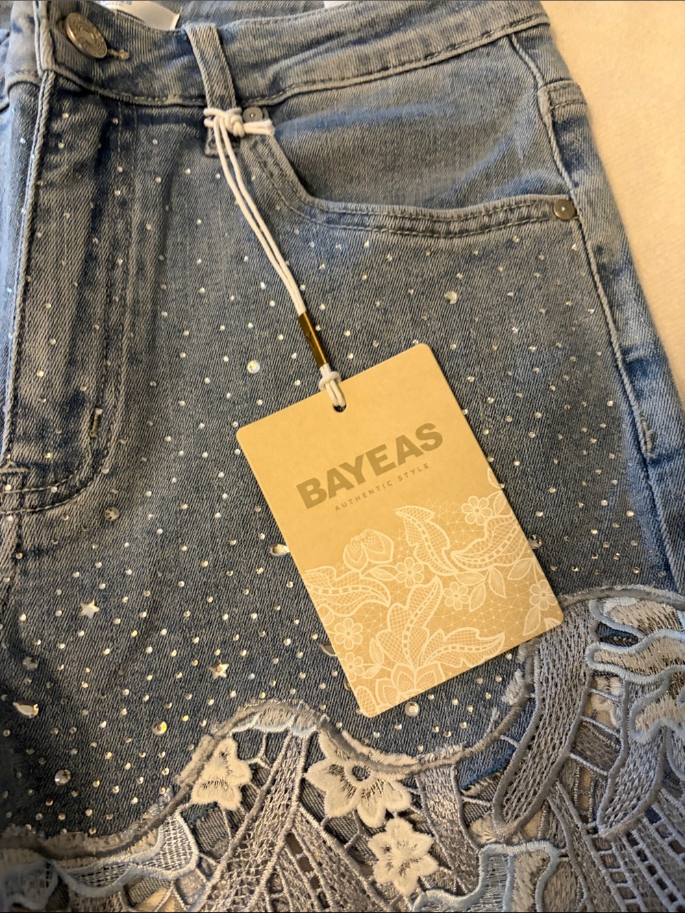 Light Blue Lace-Overlay Wide-Leg Jeans - Women - Picture 2 of 5